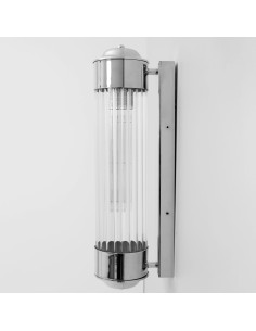 Modern wall light made with artisanal materials and finishes 2