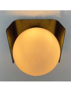 vintage wall light perfect for illuminating hotel lobbies 2
