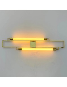 aplique de pared interior fabricado a partir de una estructura metálica geométrica 2