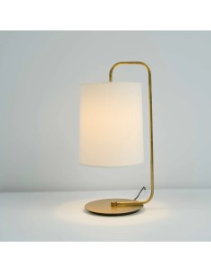 Lámpara de mesa clásica con pantalla de tela blanca y con estructura en laton envejecido 2