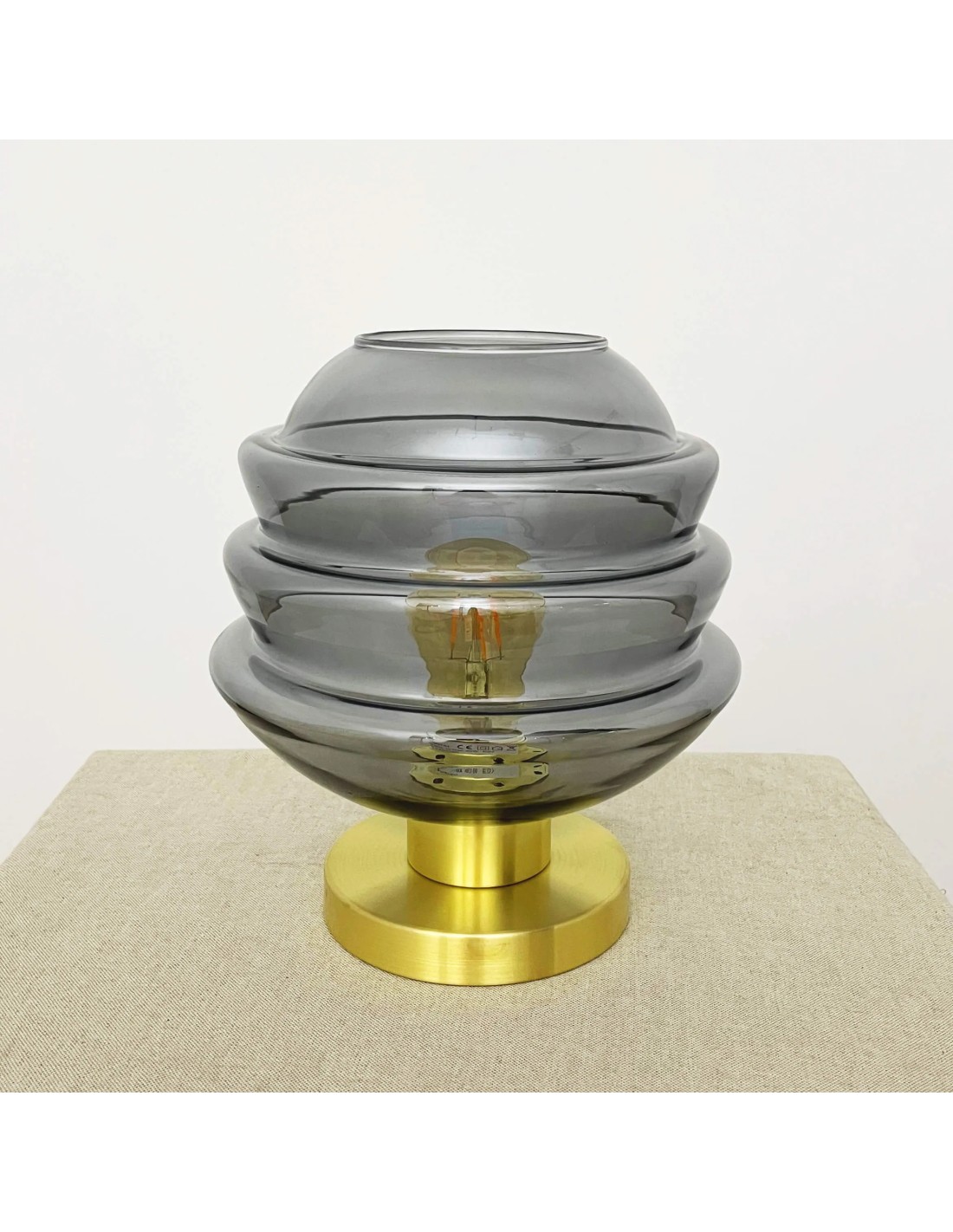 lámpara de luz vintage estilo art-decó en acabado gris fumé