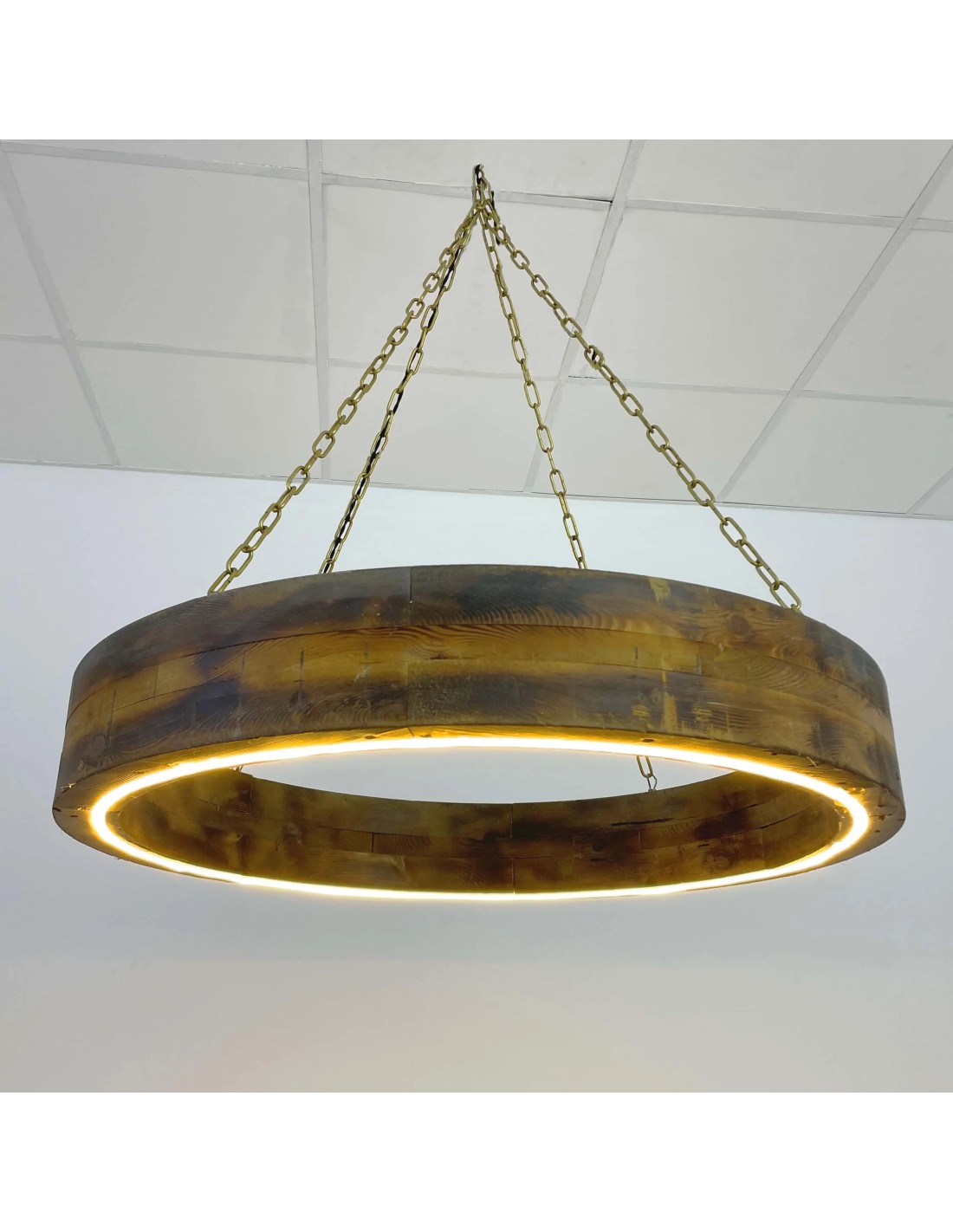 lámparas de techo circulares suspendida mediante una cadena en elegante efecto latón envejecido