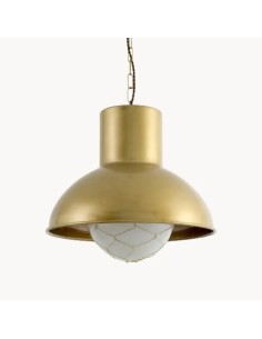 lámpara de techo vintage fabricada mediante una campana metálica