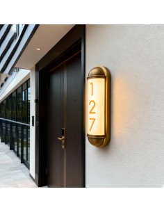 Cartelería iluminada con diseño elegante para hoteles