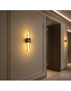 Customisable wall light with made-to-measure finishes, ideal for interior design projects. 2