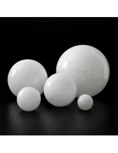 bola de cristal en blanco opal